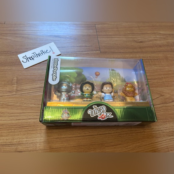 Wizard Of Oz Little People Play Set new in box rare